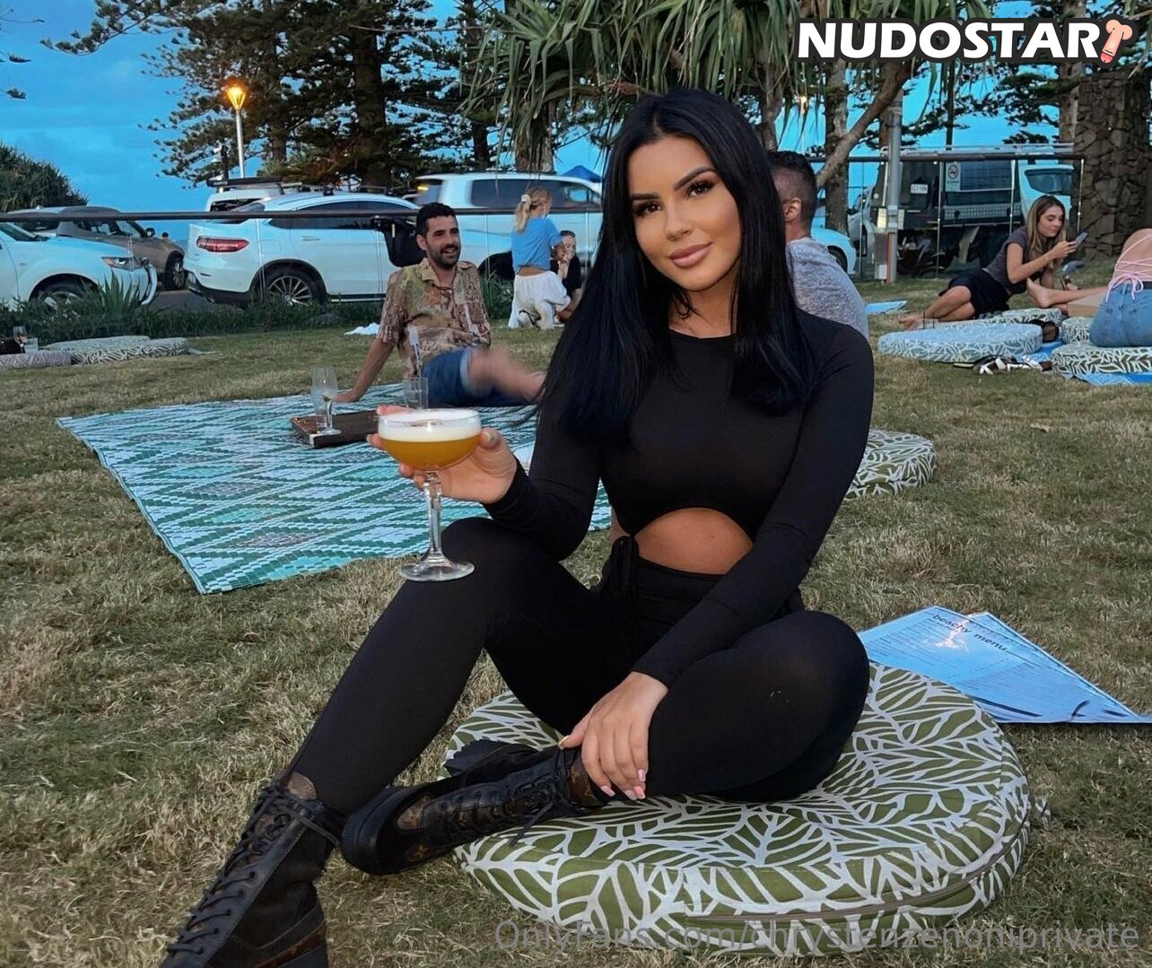 Chrysten Zenoni OnlyFans Leaks (20 Photos)