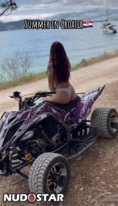 Nina Buettner Fit Leaks (9 Photos)