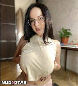 Miley Boo OnlyFans Leaks (12 Photos)