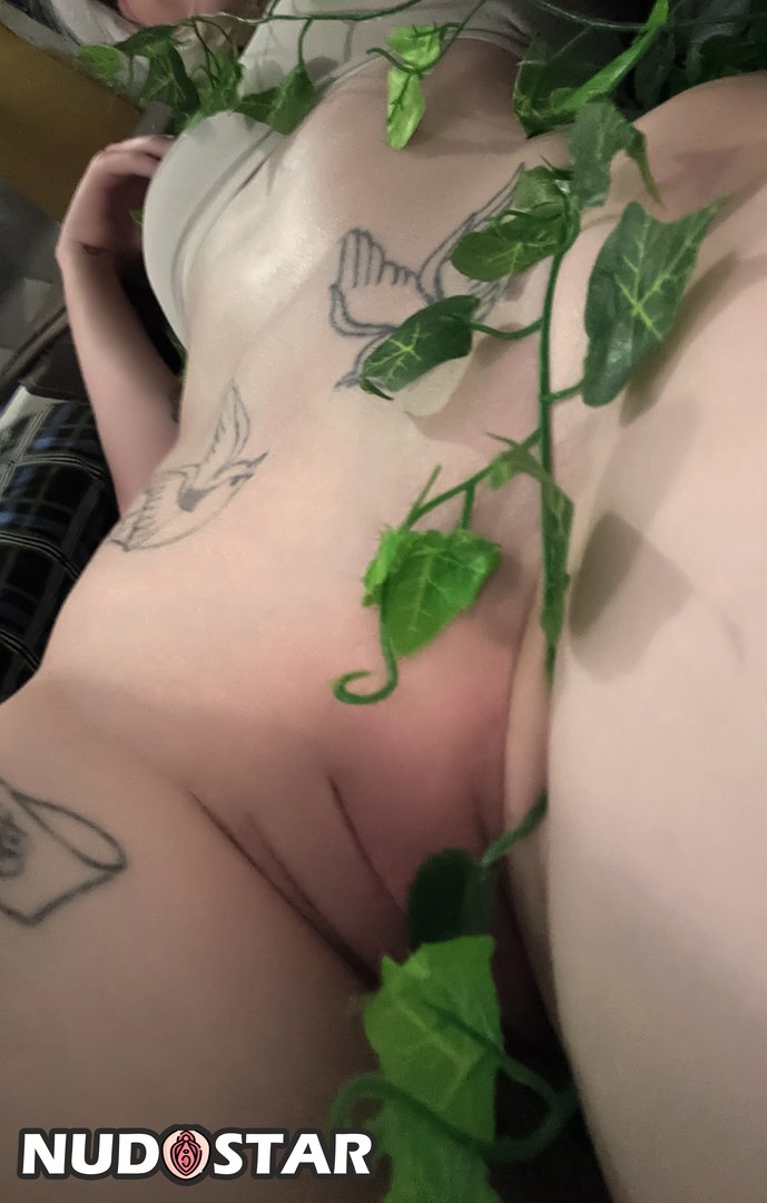 Frauleinmilk Patreon Leaks (7 Photos)