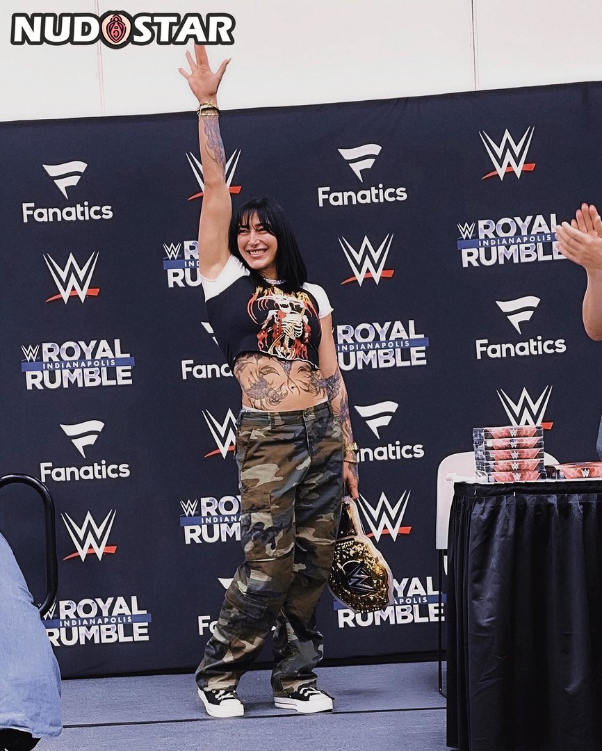 Rhea Ripley OnlyFans Leaks (16 Photos)