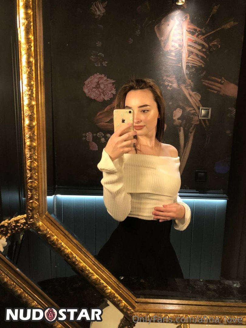 Afina Love OnlyFans Leaks (9 Photos)