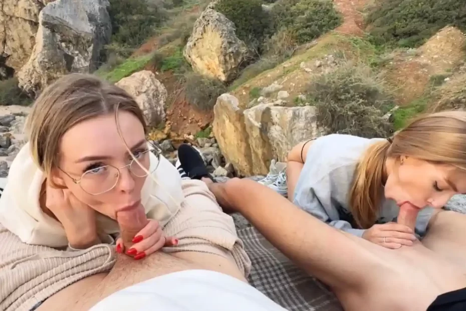 Lis Evans, Spirite Moon | Outdoor Sucking Two Cocks On The Private Beach